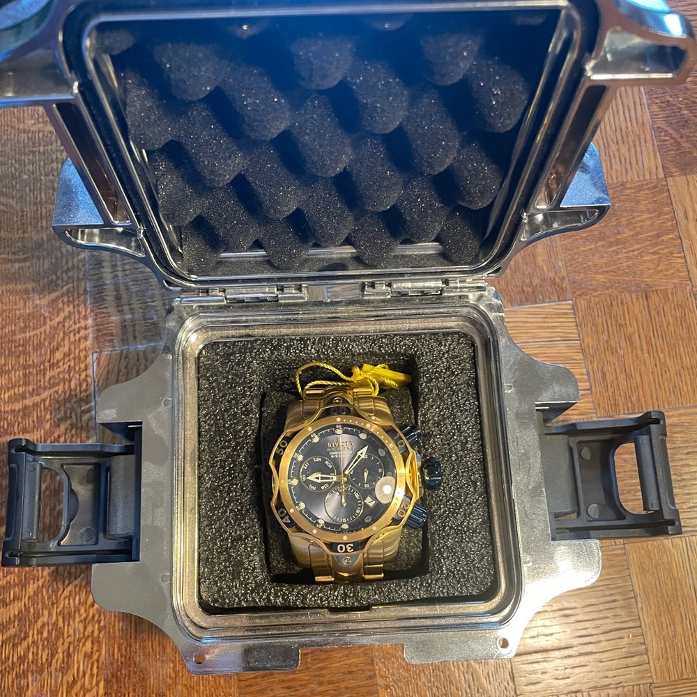 Invicta Reserve Chronograph Limited Edition